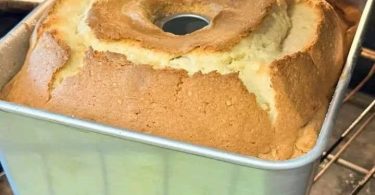 Mile High Cream Cheese Powdered Sugar Pound Cake