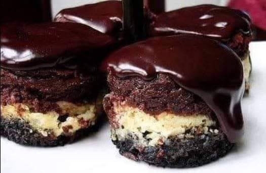 Bailey's Irish Cream Mini-Cheesecakes with chocolate ganache glaze